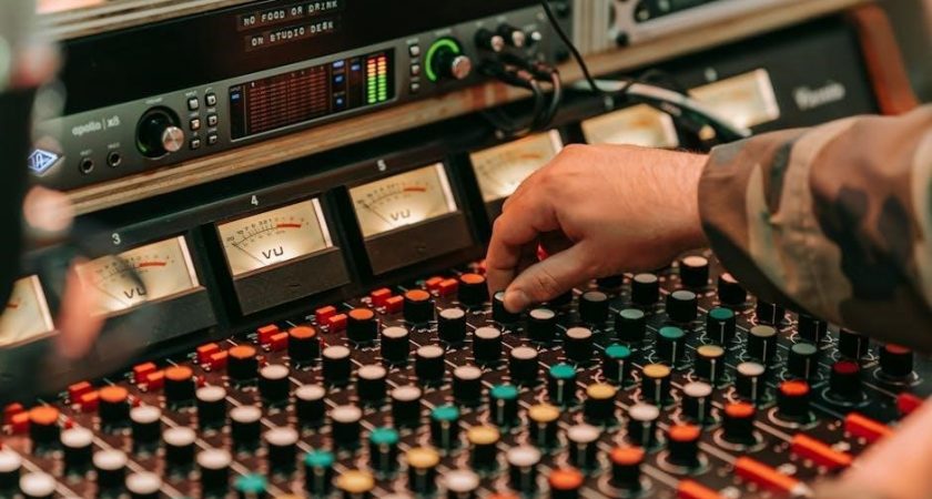 give me liberty volume 1 7th edition pdf free